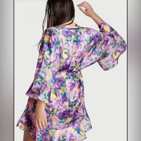 NWOT Victoria’s Secret Purple & Yellow Floral Bathrobe Lingerie - Picture 2 of 11